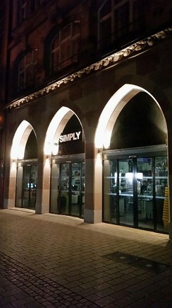 Châssis en aluminium vitrés