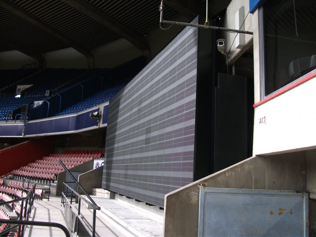 Ossature métallique pour écran TV